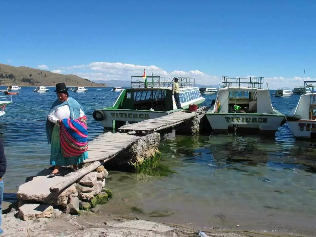 Auf dem Titicacasee von Peru nach Bolivien